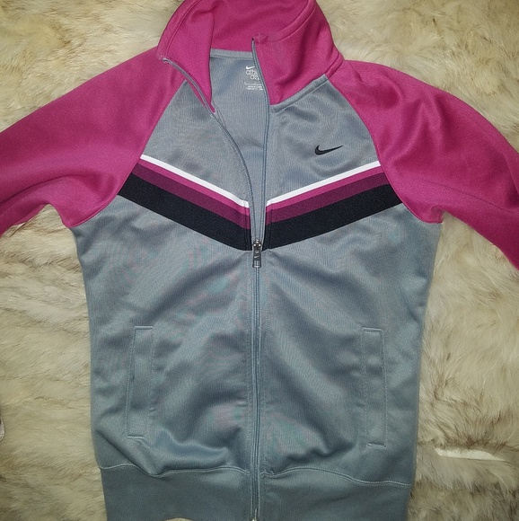 Nike sweater🖤 - Picture 2 of 6